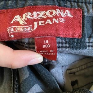 Arizona jeans co. cargo shorts
